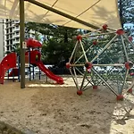 Coastal Haven In Broadbeach