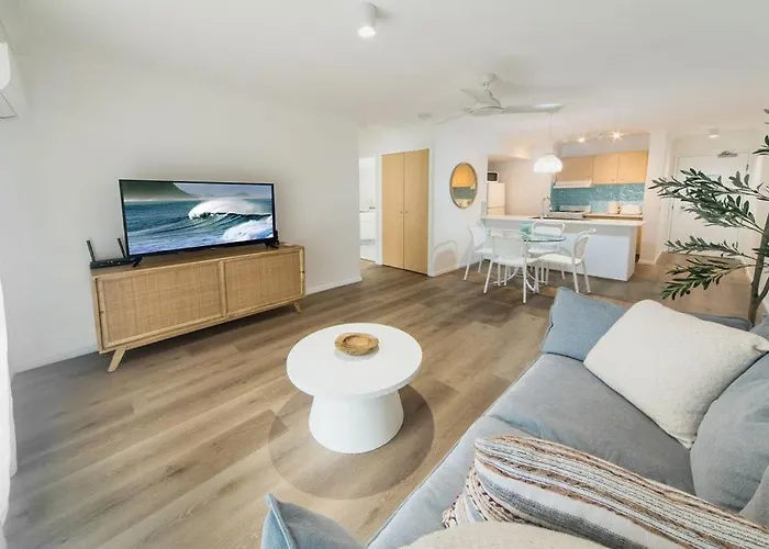 Coastal Haven In Broadbeach