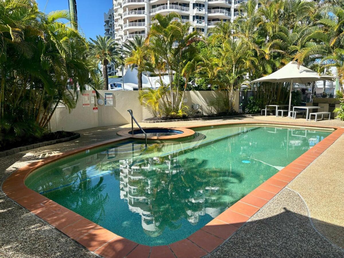 Coastal Haven In Broadbeach Gold Coast