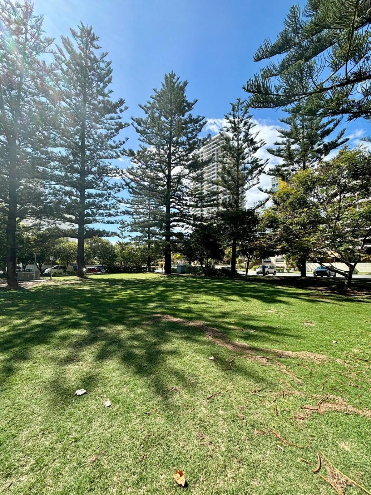 Coastal Haven In Broadbeach