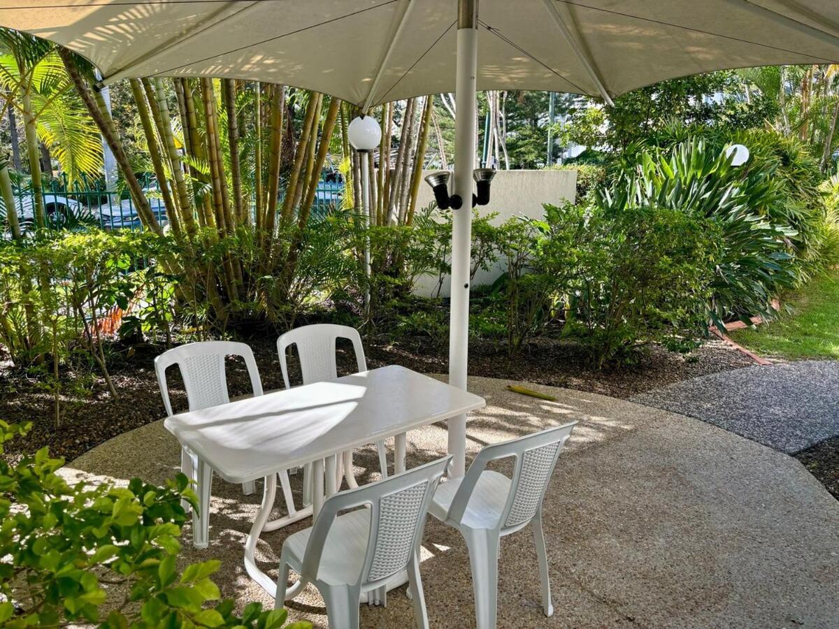 Coastal Haven In Broadbeach Apartment