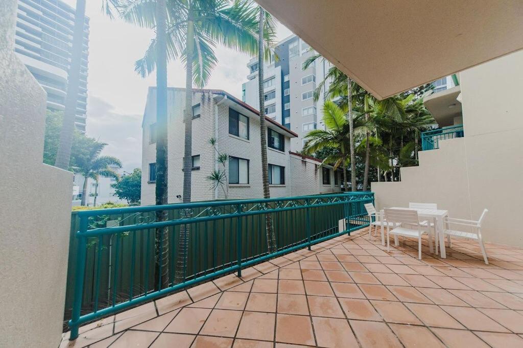 Apartment Coastal Haven In Broadbeach