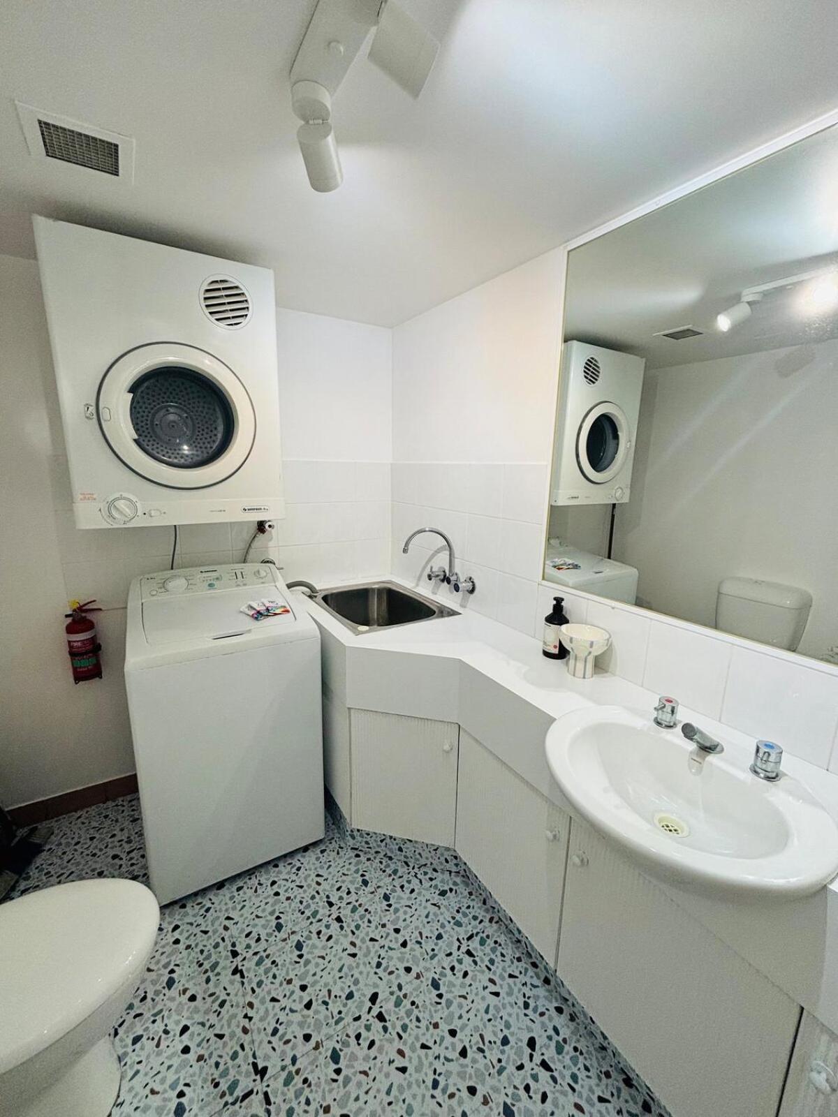 Coastal Haven In Broadbeach